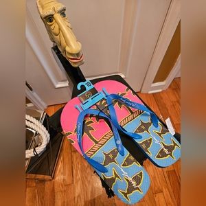 Maui and Sons Flip Flops (Size 10)
